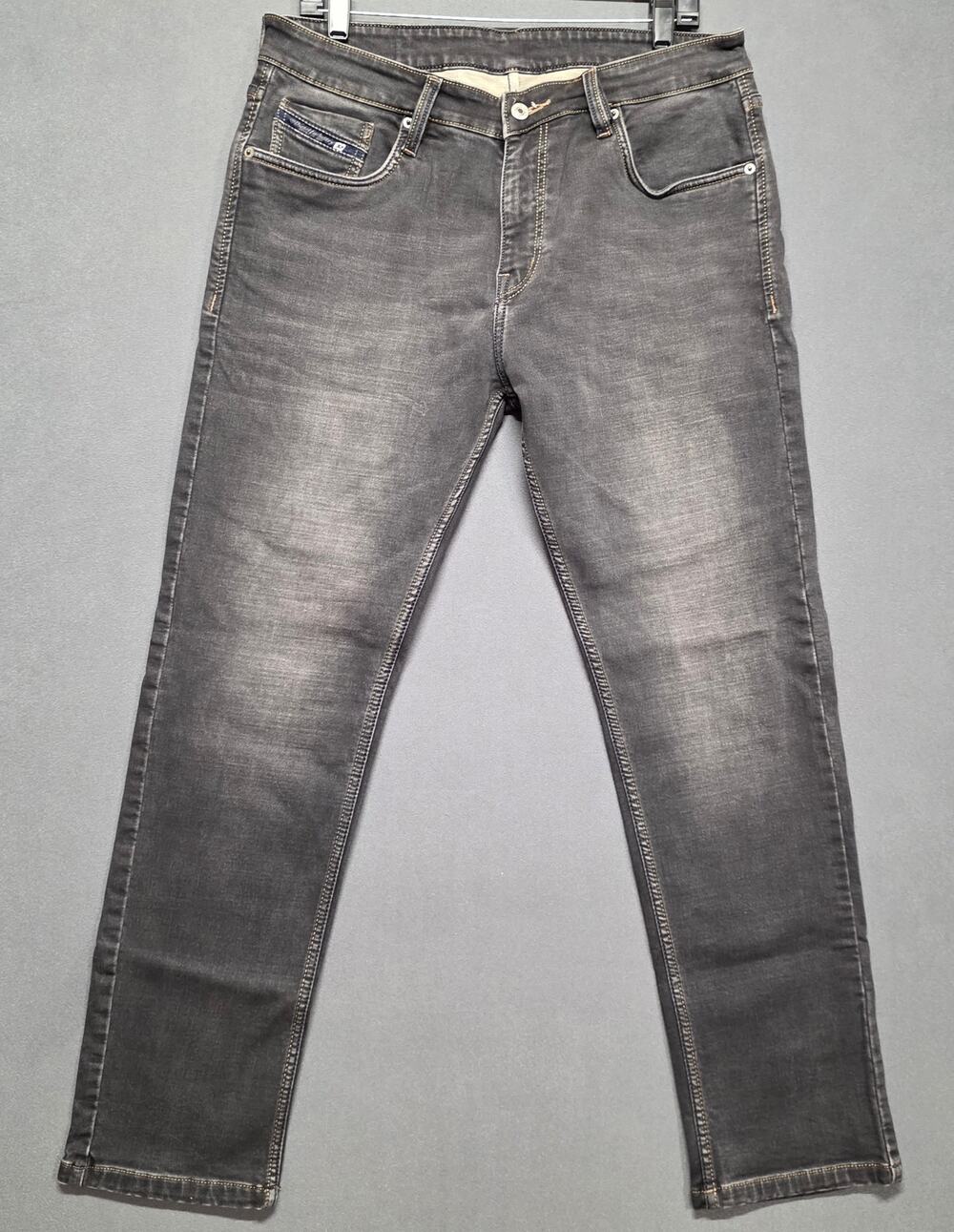 Diesel Mens Jeans Size 34x30 Gray Straight Tapered